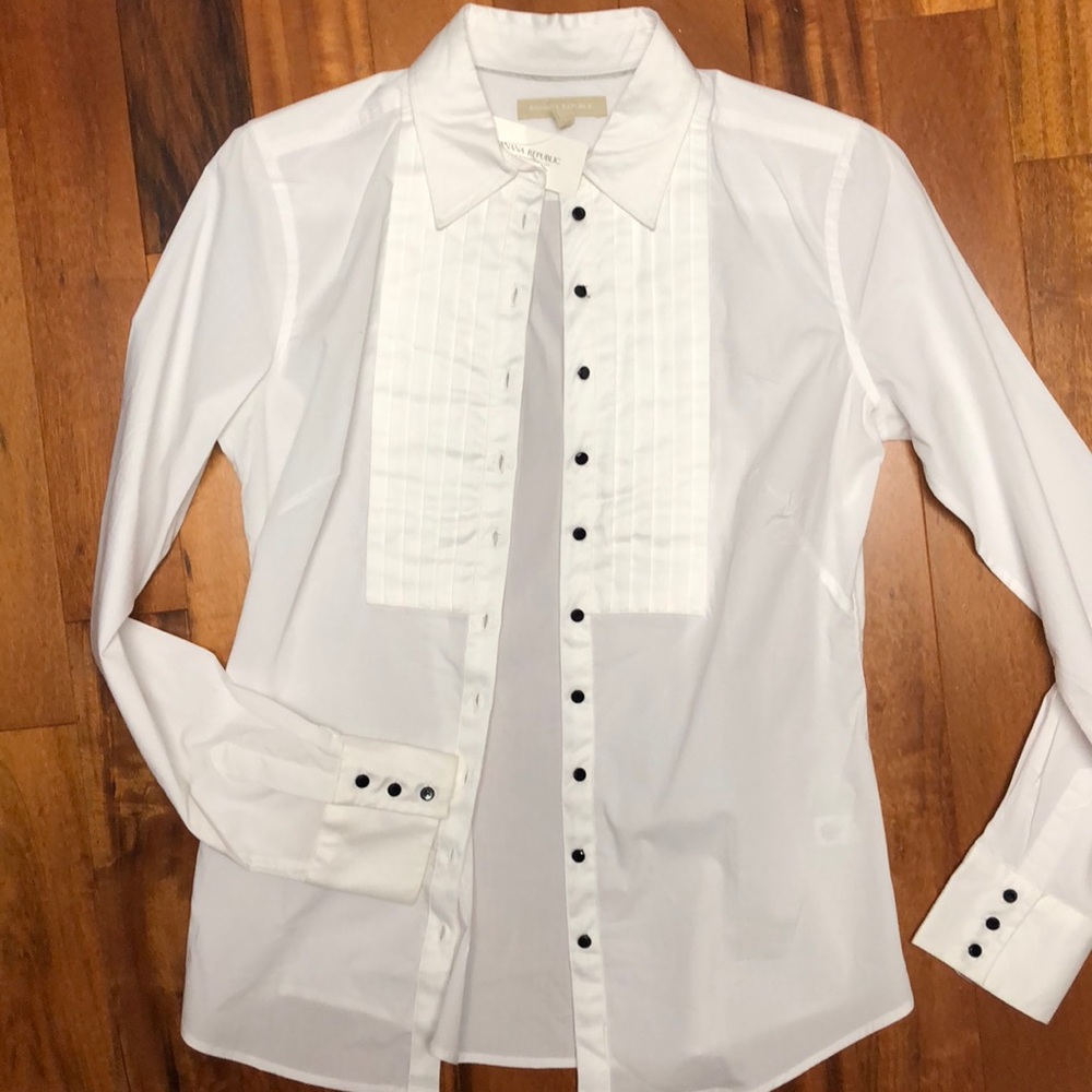 White smoking blouse, never used.